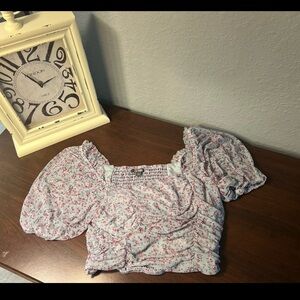 Wild Fable Gray Floral Ruched Blouse